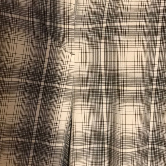 Express pants - Picture 4 of 5